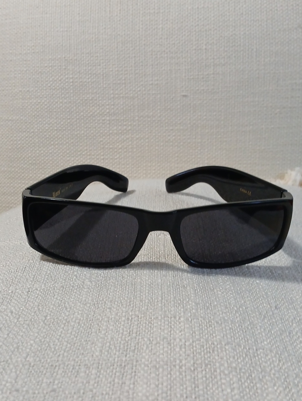 Classic Rectangular Black Sunglasses for Women - Unbranded